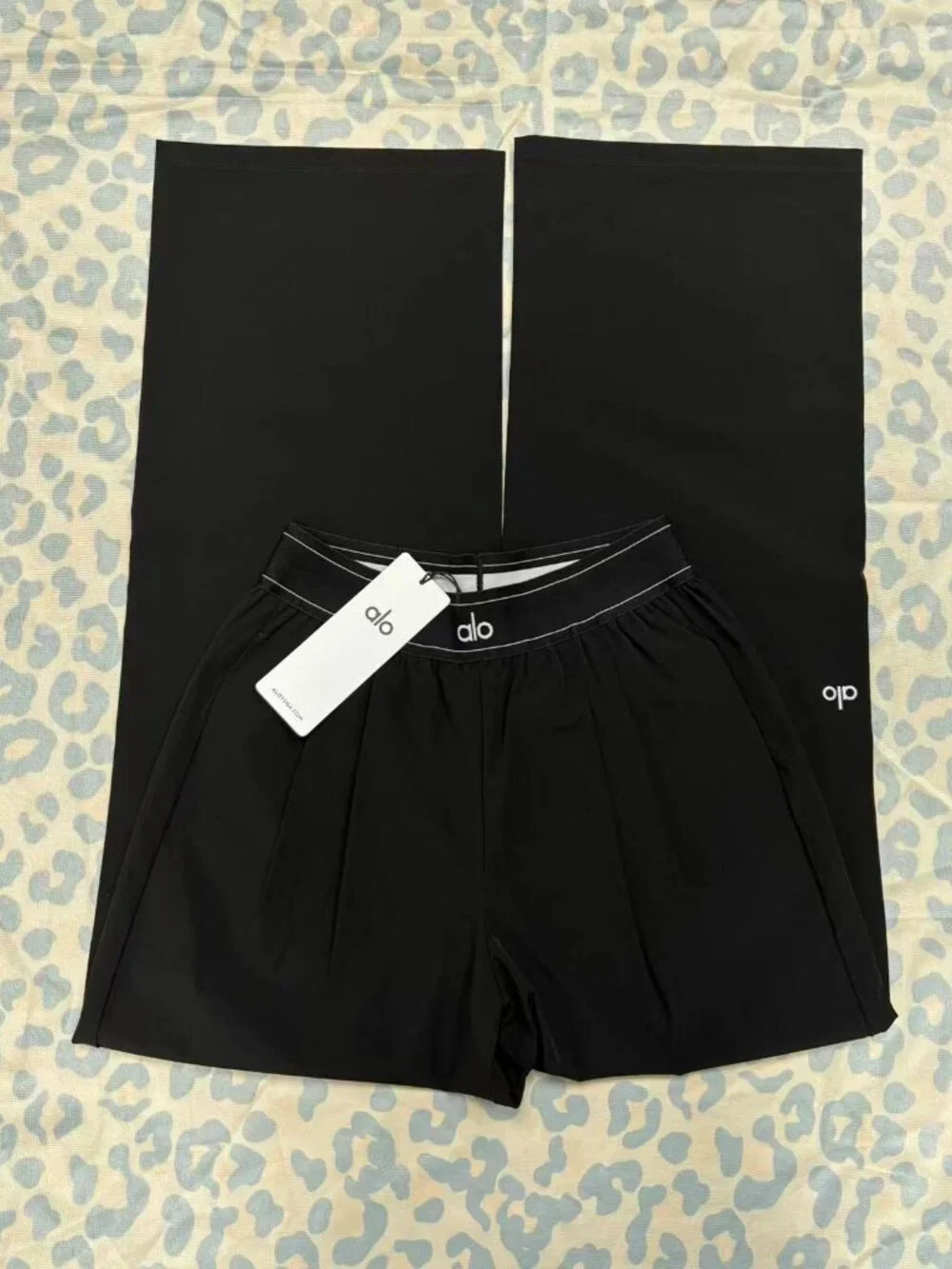 ✨Alo Yoga Suit Up Trouser Black Regular Brand New with Tag